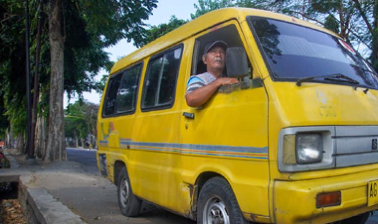 Angkot Saatmu Kini