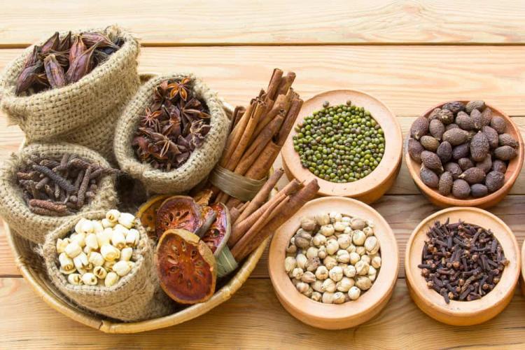 “5 Ramuan Herbal Terbaik untuk Penderita Diabetes