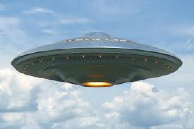 Deskripsi Sederhana UFO Benda terbang tak dikenal