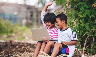 Mengatasi Kesenjangan Pendidikan dengan Teknologi