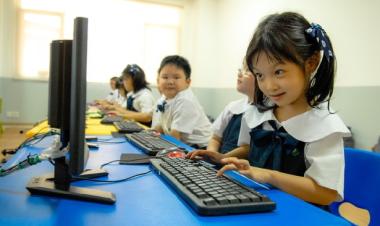 Menyiapkan Anak untuk Dunia Kerja Digital