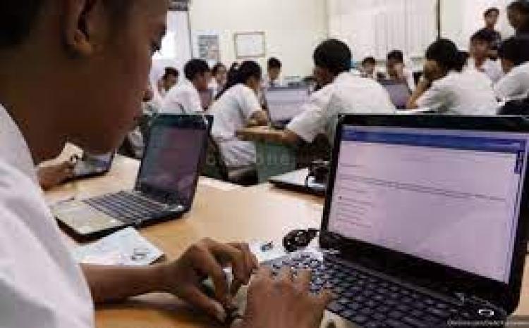 Cara Menggunakan Teknologi untuk Meningkatkan Produktivitas Siswa