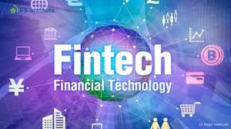 Tren Teknologi di Industri Keuangan dan Fintech