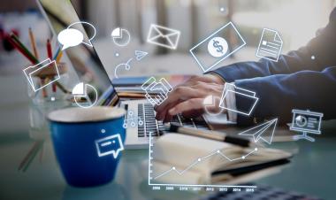 Strategi Bisnis Menggunakan Teknologi Terbaru