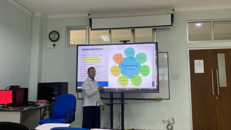 Keunggulan Teknologi Smart Classroom dibanding Metode Konvensional
